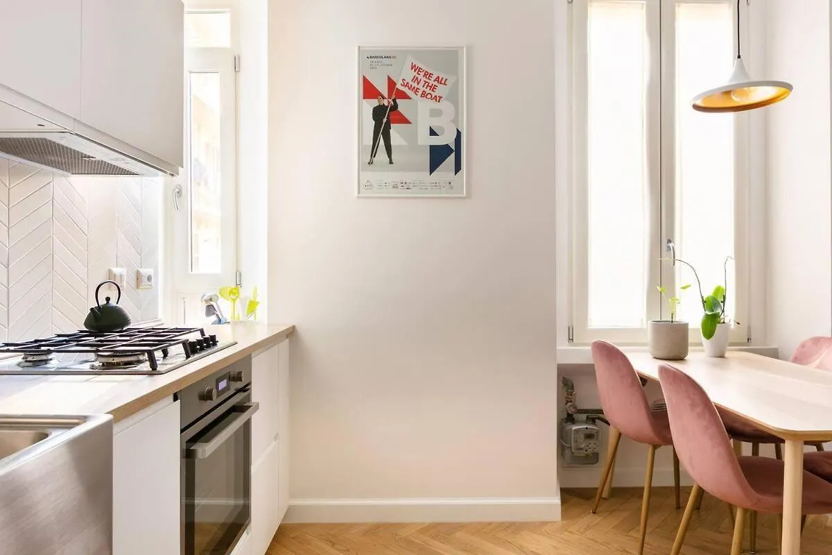Charming Courtyard House In The Heart Of Milan Apartment 0*,